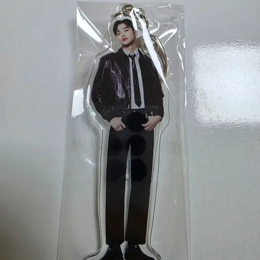 [BUNJANG] ROWOON Acrylic Keyring / 로운 아크릴 키링