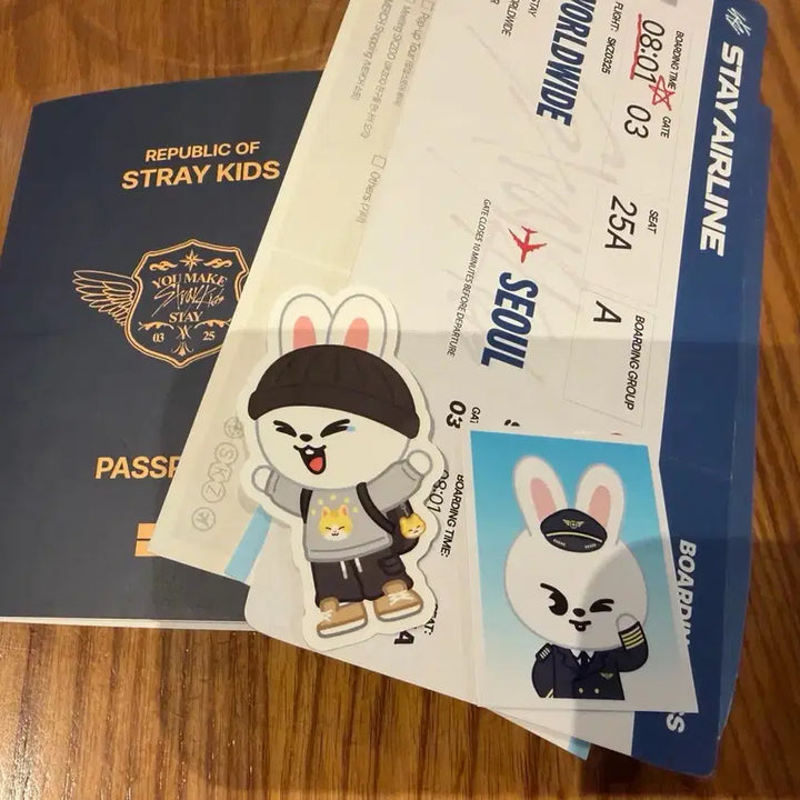 [SOLD OUT] 스트레이키즈 스키즈 팝업 특전 리노 리빗 증명사진 스티커 보딩패스 포카