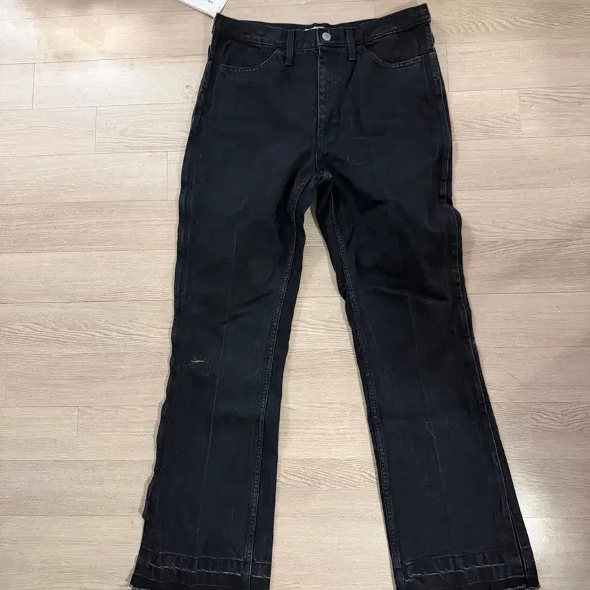 [BUNJANG] TOGA VIRILIS Zipper Black Jeans / 토가 비릴리스 지퍼 블랙진