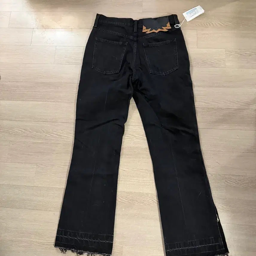[BUNJANG] TOGA VIRILIS Zipper Black Jeans / 토가 비릴리스 지퍼 블랙진
