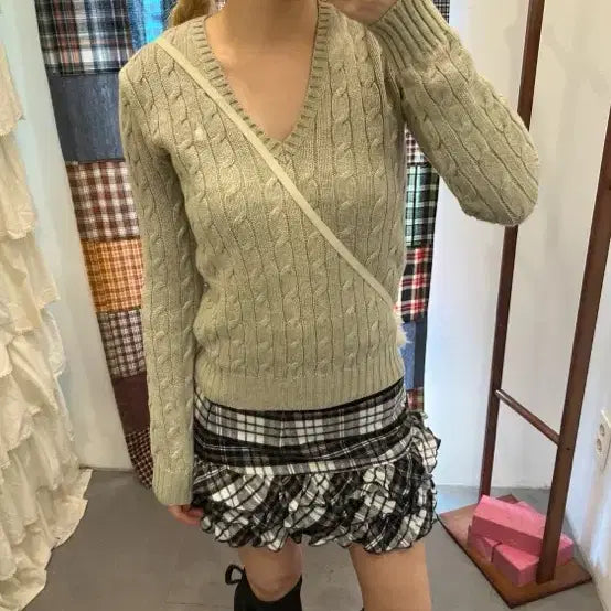 [BUNJANG] Polo Ralph Lauren Gracie Beige V-Neck Cable Knit Sweater / 폴로 그레이시 베이지 브이넥 꽈배기 니트