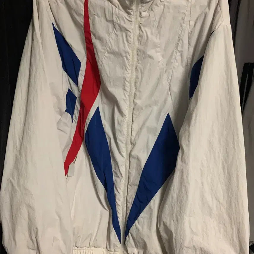 [BUNJANG] Reebok Old School Windbreaker White/Blue/Red / 리복 올드스쿨 바람막이 화이트/블루/레드