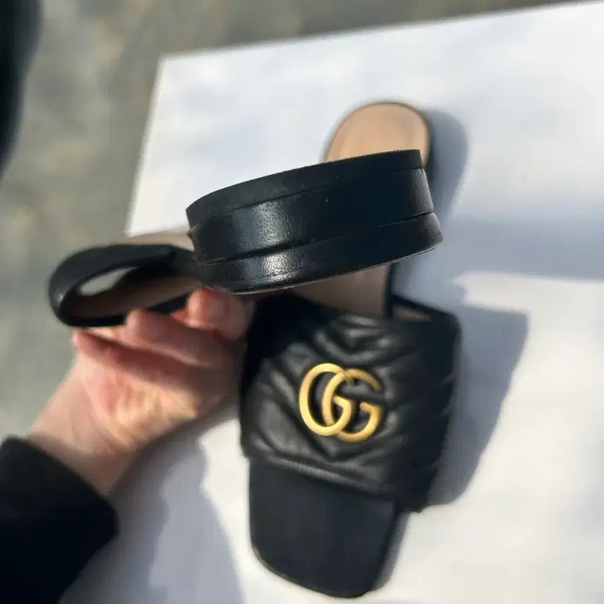 [BUNJANG] Gucci Marmont Black Leather Slippers Size 37 / 구찌 마몬트 블랙 레더 슬리퍼 37
