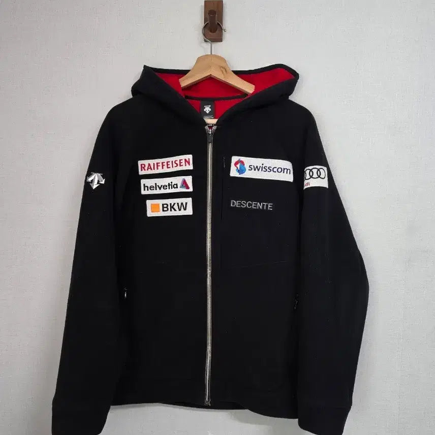 [BUNJANG] Descente Ski Team Audi Hooded Zip-up 105 / 데상트 스키팀 아우디 후드집업 105