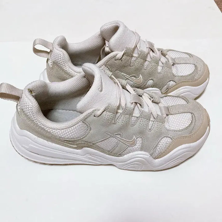 [BUNJANG] Nike Wmns Air Max Koko Sandal Ivory 230 / 나이키 운동화 테크헤라 아이보리 230
