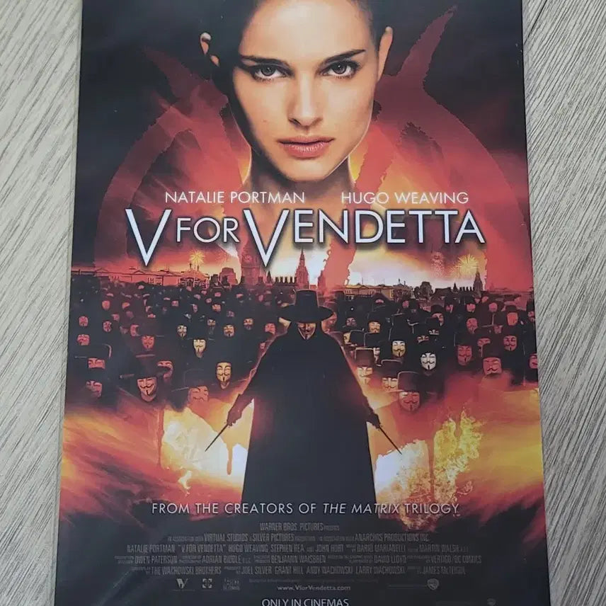 [BUNJANG] The Truman Show Special Art Card &amp; V for Vendetta Postcard Set / 롯데시네마 트루먼쇼 스페셜 아트카드 브이포벤데타 엽서 미니 포스터