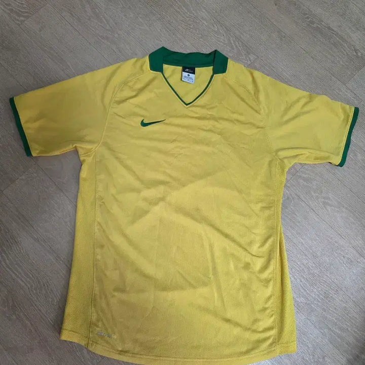 [BUNJANG] Nike Brazil Training Jersey Functional Short Sleeve T-Shirt M / 나이키 브라질 트레이닝 저지  기능성 반팔티 M