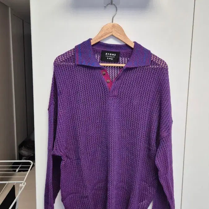 [BUNJANG] XTONZ Punching Collar Knit L / 엑스톤즈 펀칭 카라 니트 L