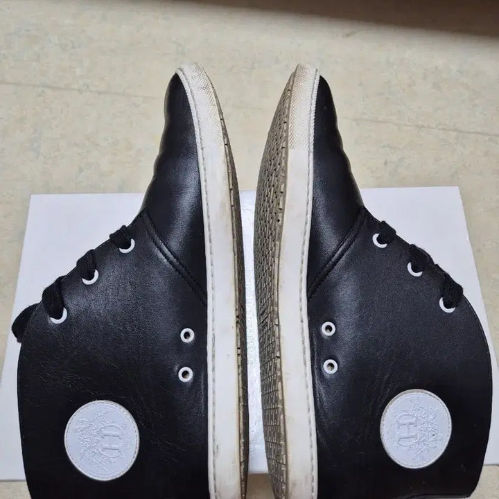 [BUNJANG] Hermès Mid-Top Sneakers (Size 265-270) / 정품)에르메스 스니커즈(미드탑)265~270판매