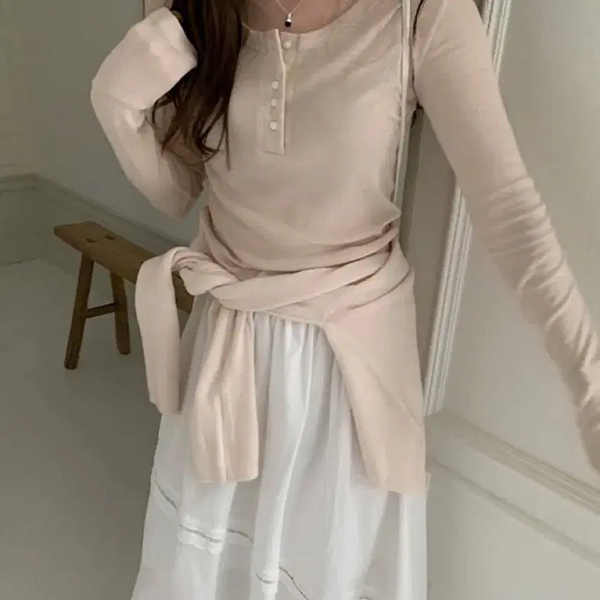 [BUNJANG] Pretty Young Thing Cropped Button T-Shirt Peach / 프리티영띵 크롭 버튼 티셔츠 피치