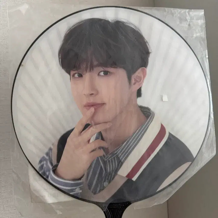 [BUNJANG] Kim Jae Hwan Official Goods King Fan (Sealed) / 김재환 공식 굿즈 왕부채(미개봉)