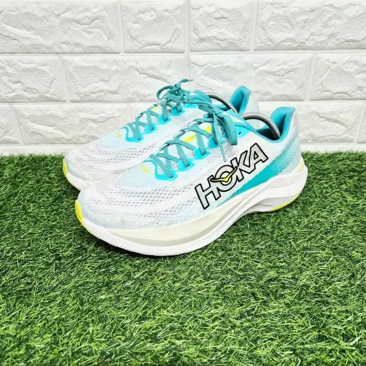 [BUNJANG] Hoka Mach X White Blue Running Shoes / 호카 290 마하 X 화이트 블루 글래스