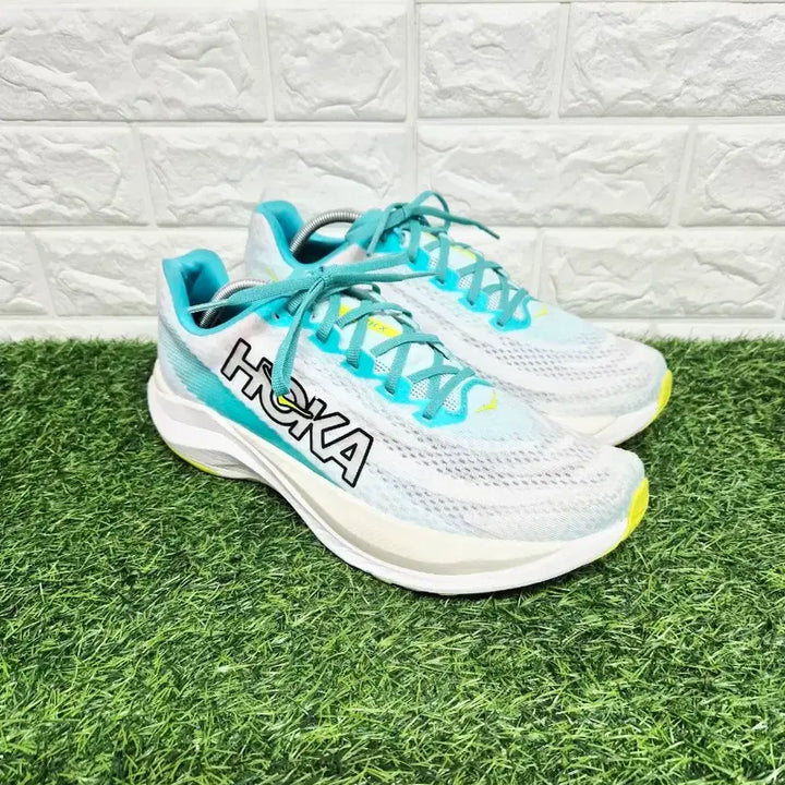 [BUNJANG] Hoka Mach X White Blue Running Shoes / 호카 290 마하 X 화이트 블루 글래스