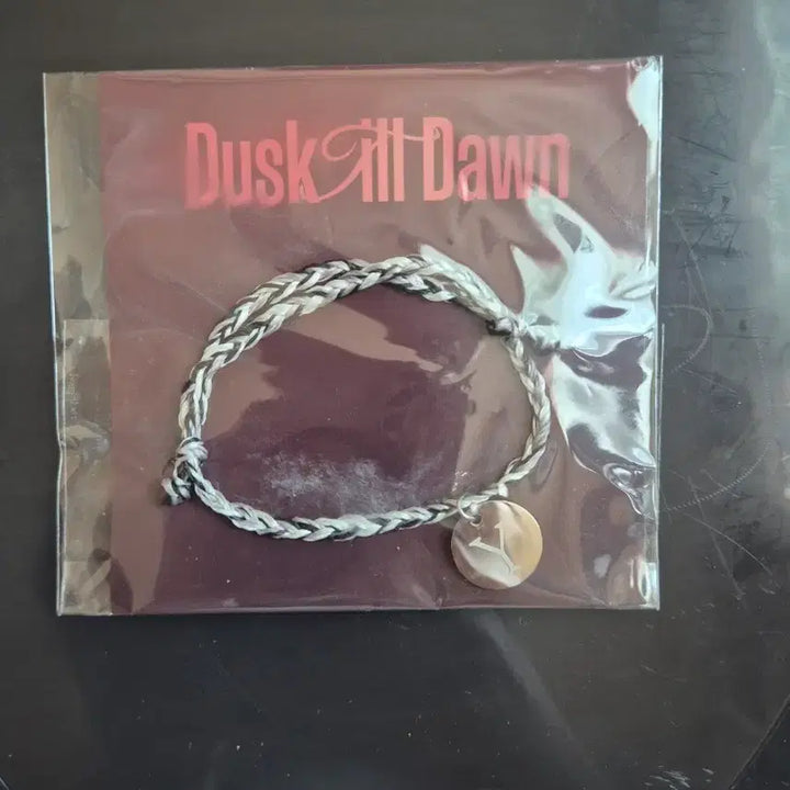 [BUNJANG] ASTRO Yoon San-ha Dusk till Dawn Bracelet / 아스트로 윤산하 Dusk till Dawn 팔찌 팔아요!