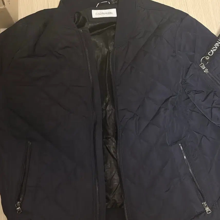 [BUNJANG] Calvin Klein Quilted Jumper Navy / 캘빈클라인 퀼팅점퍼 (네이비)