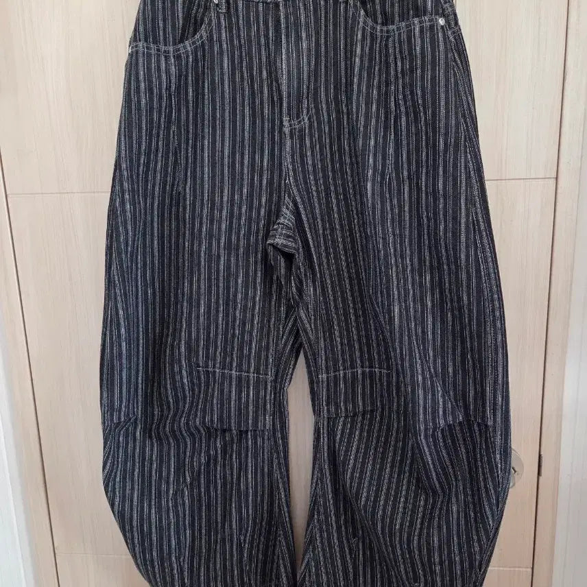[BUNJANG] INTEMPO MOOD Striped Curved Snap Wide Pants / [m]인템포무드 커브스냅 와이드팬츠 스트라이프