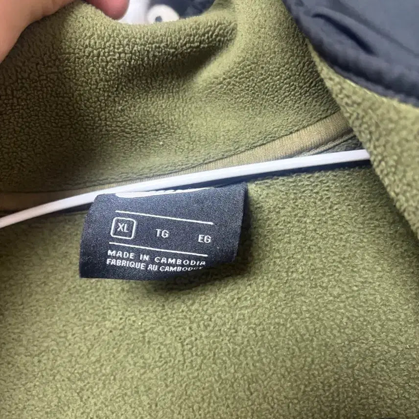 [BUNJANG] Nike Fleece Pullover - Olive / 나이키 플리스 풀오버 올리브