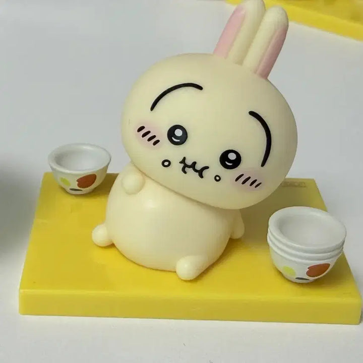 [BUNJANG] Chiikawa Usagi Figure Set / 치이카와 우사기 피규어 세트