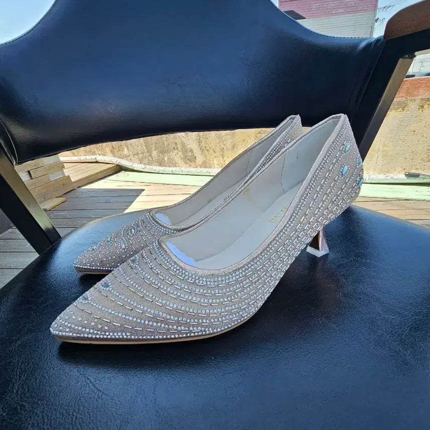 [BUNJANG] Rhinestone Embellished Pumps Heels Shoes / 라인스톤 장식 펌프스 힐 슈즈 250(새상품)