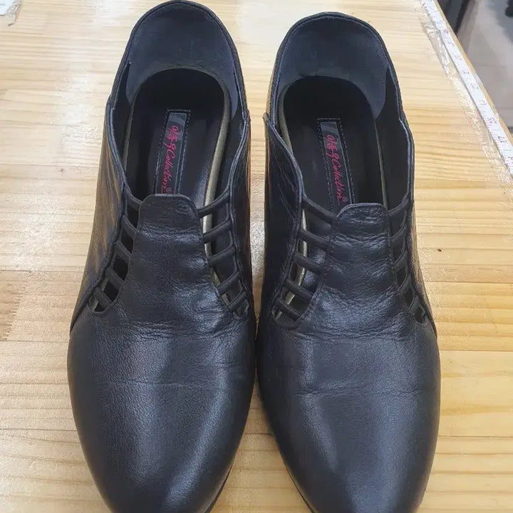 [BUNJANG] Lee Dong-woo Collection Leather Gold Point Pumps (240) / [전체 가죽] 이동우 컬렉션 골드 포인트 펌프스 (240) - 착화감예술