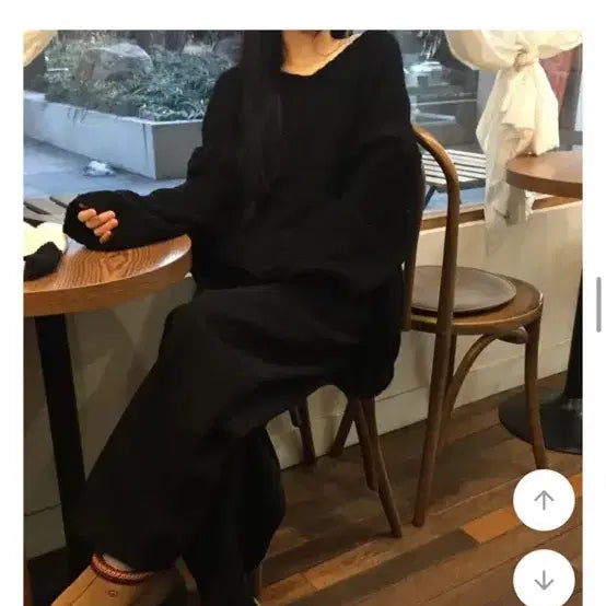 [BUNJANG] Deabine Ref Wool V-Neck Two-Way Knit Black / 데이빈 레프 울 브이넥 투웨이 니트 블랙