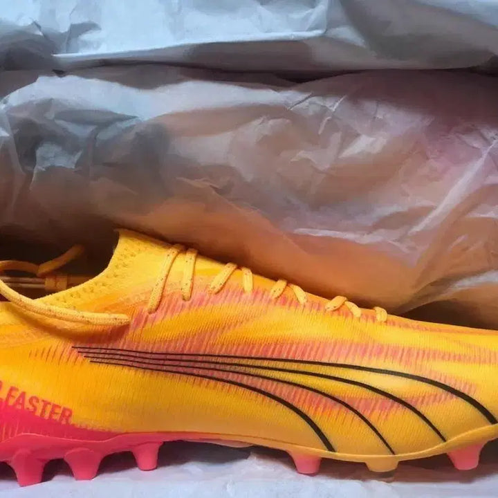 [BUNJANG] Puma Ultra Ultimate MG Soccer Cleats (Size 260) / 최상급 푸마 울트라 얼티메이트 MG [260] 축구화