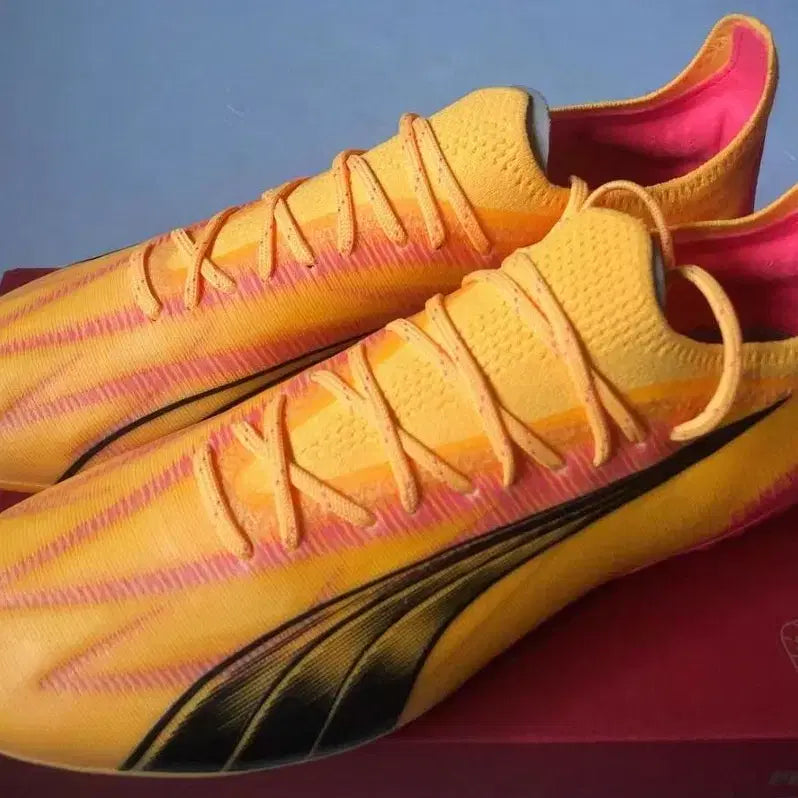[BUNJANG] Puma Ultra Ultimate MG Soccer Cleats (Size 260) / 최상급 푸마 울트라 얼티메이트 MG [260] 축구화