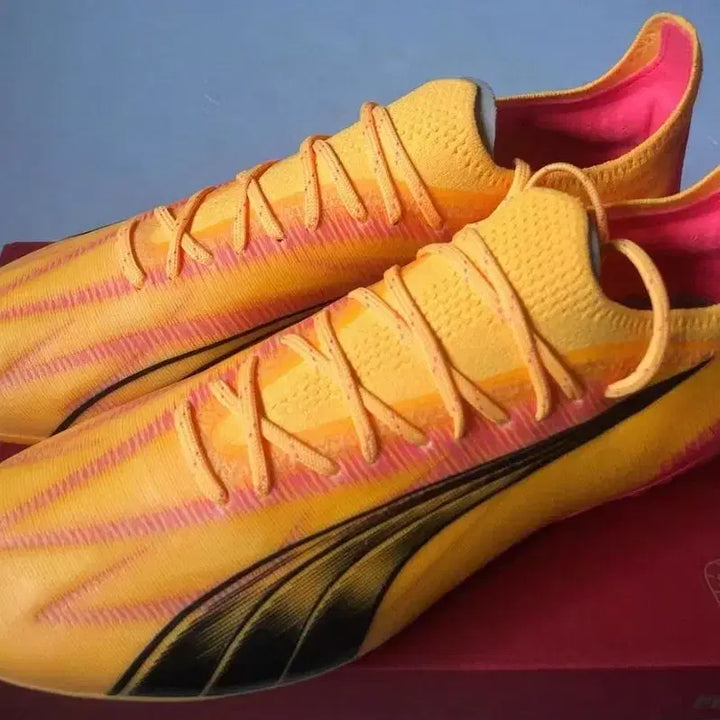 [BUNJANG] Puma Ultra Ultimate MG Soccer Cleats (Size 260) / 최상급 푸마 울트라 얼티메이트 MG [260] 축구화