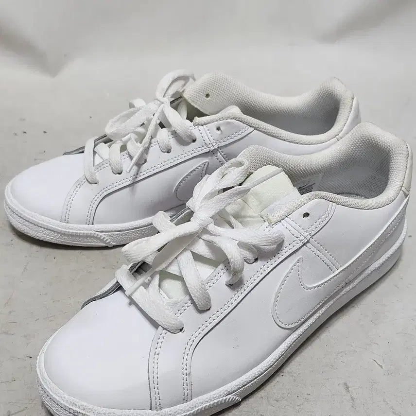 [BUNJANG] Nike Court Royale AC Sneakers White / 250 나이키 코트 로얄 AC 흰색 스니커즈