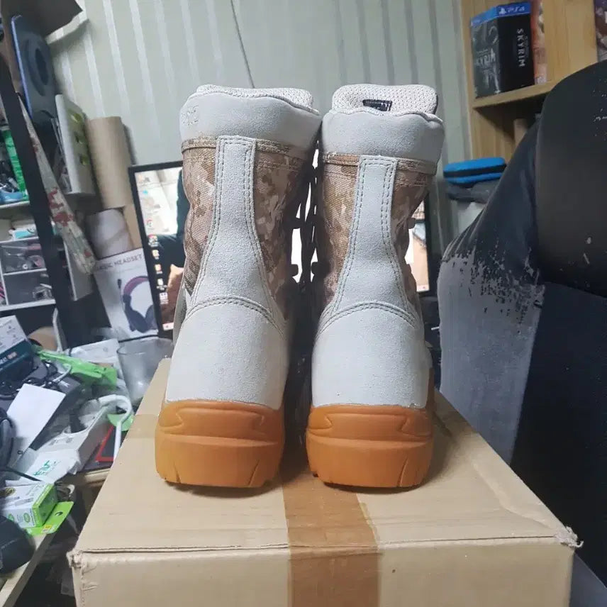 [BUNJANG] Treksta Special Warfare Forces ARC Unit Desert Boots / 트렉스타 특전사 아크부대 사막화 새제품 255EE