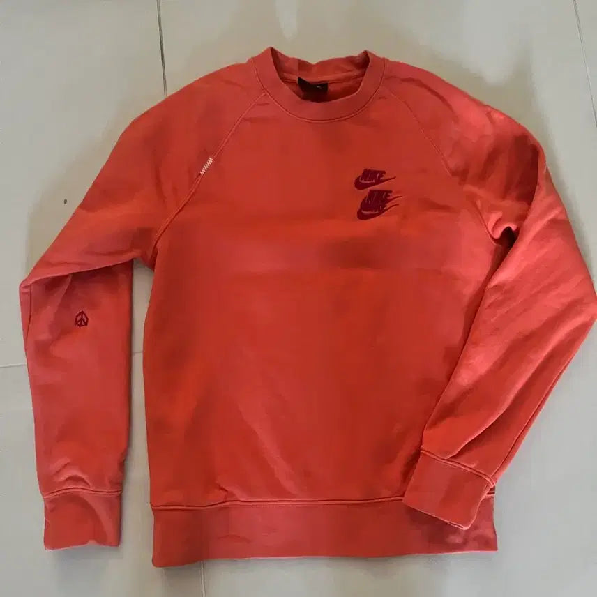 [SOLD OUT] 나이키 오렌지 퍼플 트리플 퓨추라 맨투맨