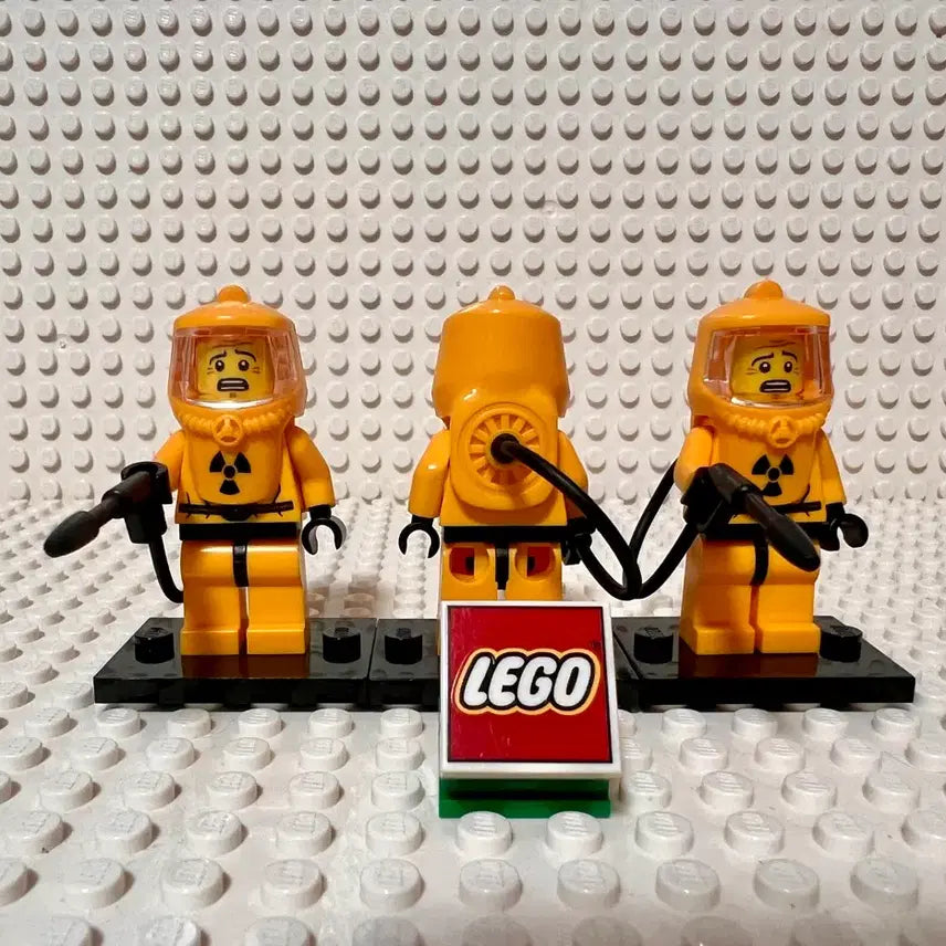 [BUNJANG] LEGO Minifigures Series 4 Hazmat Guy (2011) / 레고 <미니피규어 시리즈 4> 방사능 처리 요원