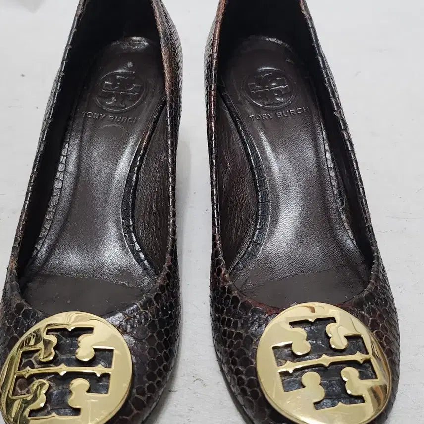 [BUNJANG] Tory Burch Snakeskin Wedge Heel Pumps / 230 토리버치 뱀피 웨지힐 펌프스