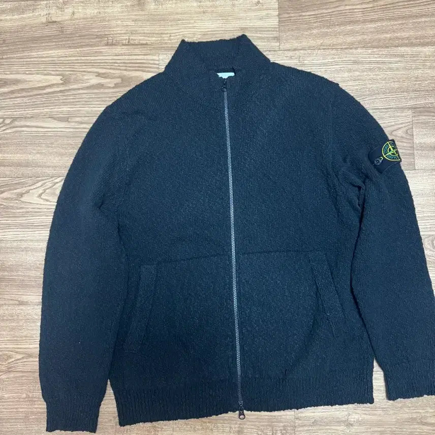 [BUNJANG] Stone Island 24SS Black Knit Zip-Up Cardigan / 24ss 스톤아일랜드 블랙 니트 집업 가디건