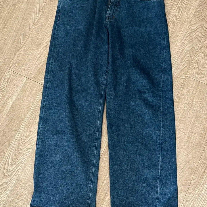 [BUNJANG] TOCC Wide Tapered Denim Jeans Mid-Blue Size 3 / TOCC 티오씨씨 와이드 테이퍼드 데님 미드블루 3사이즈