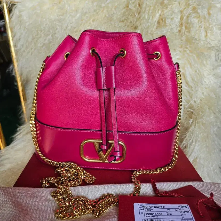 [BUNJANG] Valentino Bucket Bag / 발렌티노 버킷백