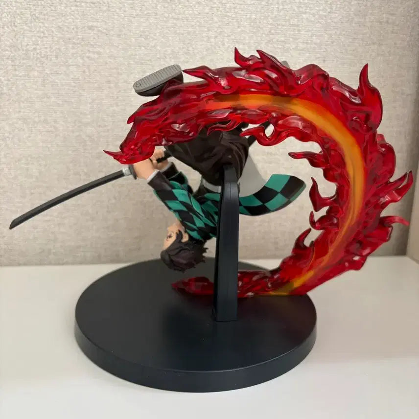 [BUNJANG] Demon Slayer Kamado Tanjiro Vibration Figure / 박스0) 귀칼 카마도 탄지로 바이브레이션 피규어 귀멸의 칼날