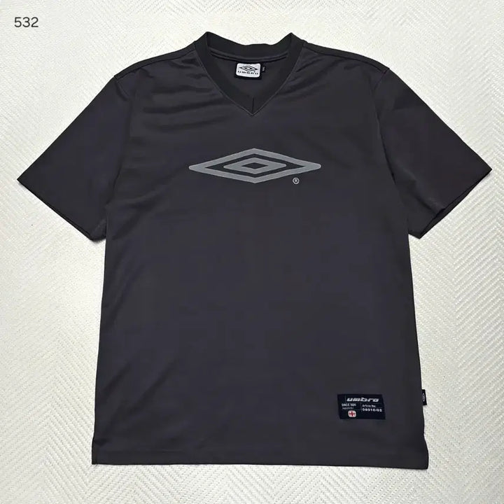 [BUNJANG] Umbro Old School Functional Half-Sleeve T-Shirt (Size 105) / 엄브로 남성 올드스쿨  기능성 반팔티 105