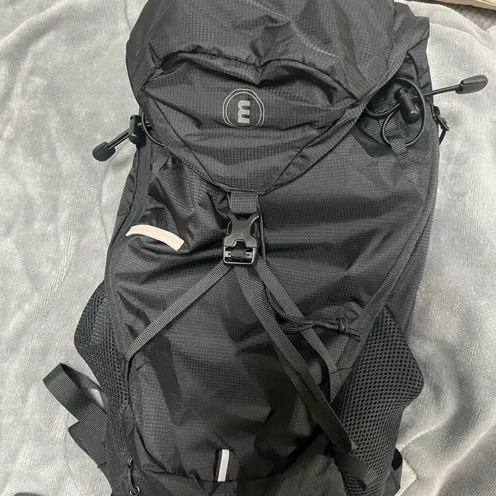 [BUNJANG] MinuteMute Sporty Basque Backpack 11L Black / 미닛뮤트 스포티 바스크 백팩 11L 블랙