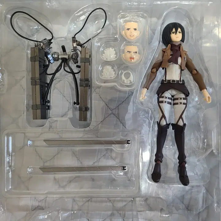 [BUNJANG] Max Factory Attack on Titan Mikasa Figma Figure / 맥스팩토리 진격의거인 미카사 피그마 피규어