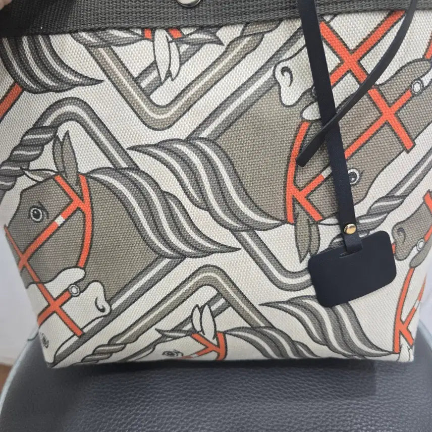 [BUNJANG] Unique Horse Pattern Canvas Tote Bag / 캔버스가방 토트백