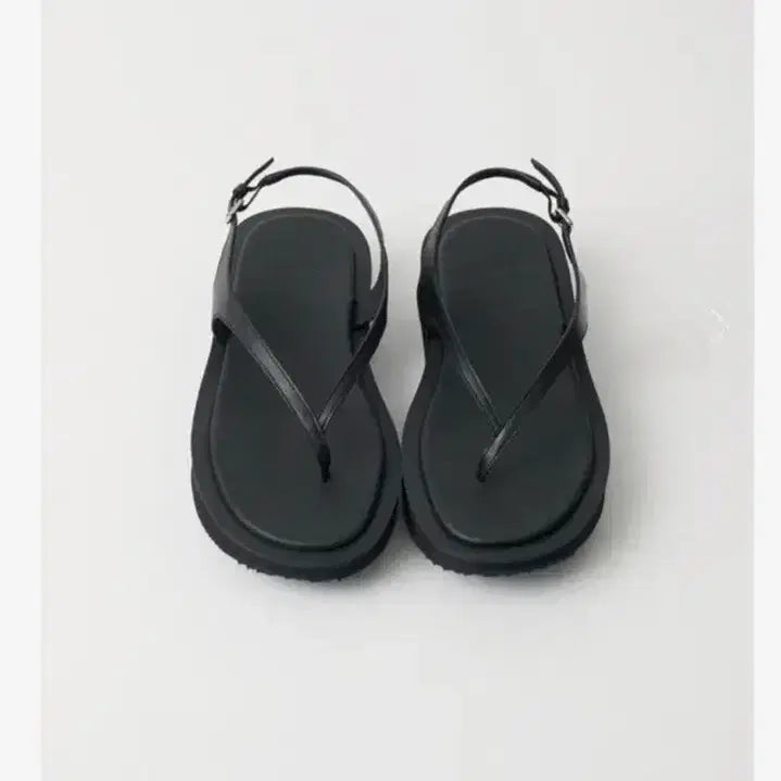 [BUNJANG] Urbanic 30 Cloudy Sandals Black / 얼바닉 30 urbanic 클라우디 샌들 블랙 245