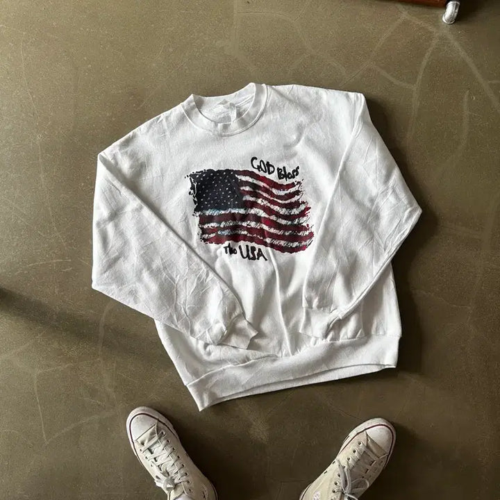 [BUNJANG] GOD Bless The USA Flag Graphic Sweatshirt / GOD Bless The USA 플래그 그래픽 스웻셔츠
