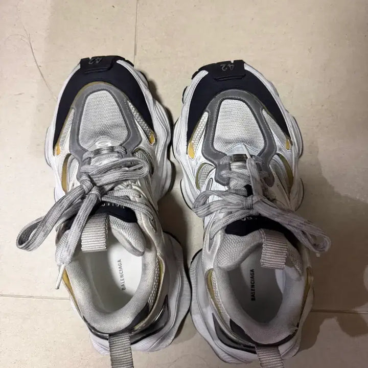 [BUNJANG] Balenciaga Cargo Sneakers Size 42 / 발렌시아가 카고 스니커즈 42