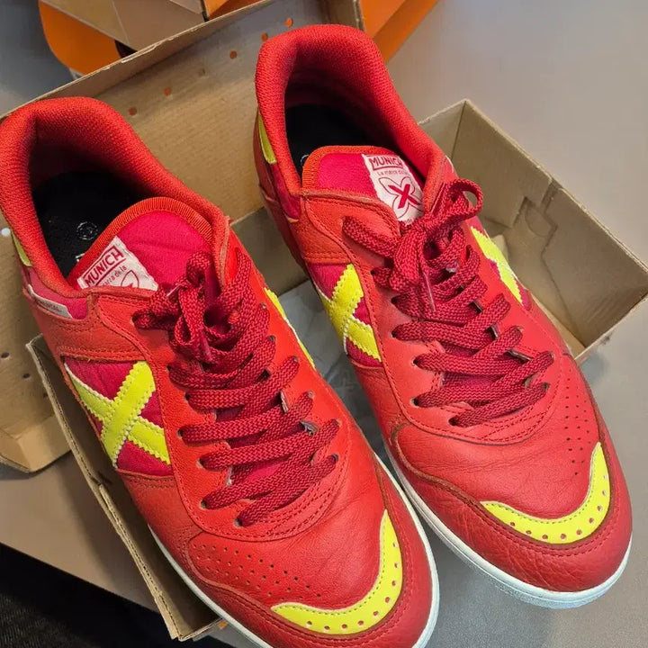 [BUNJANG] Munich Continental Genius Futsal Shoes TF 285 / 무니치 컨티넨탈 지니어스 풋살화 TF 285