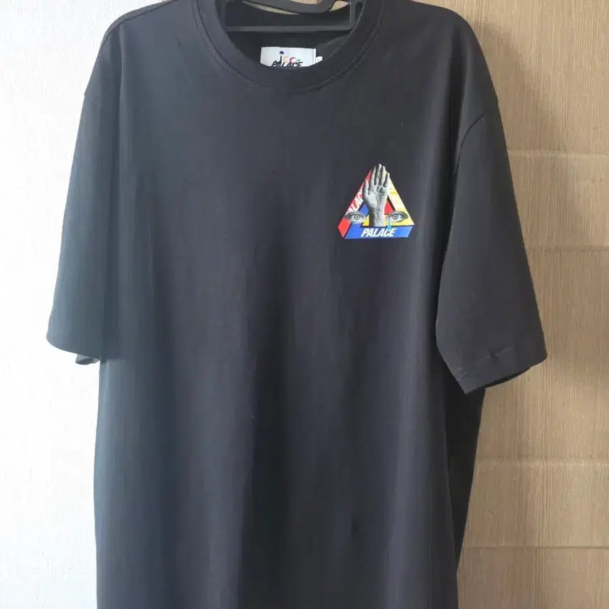 [BUNJANG] Palace Short Sleeve T-Shirt L Size / 팔라스 반팔티 L사이즈