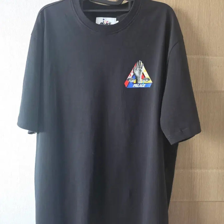 [BUNJANG] Palace Short Sleeve T-Shirt L Size / 팔라스 반팔티 L사이즈
