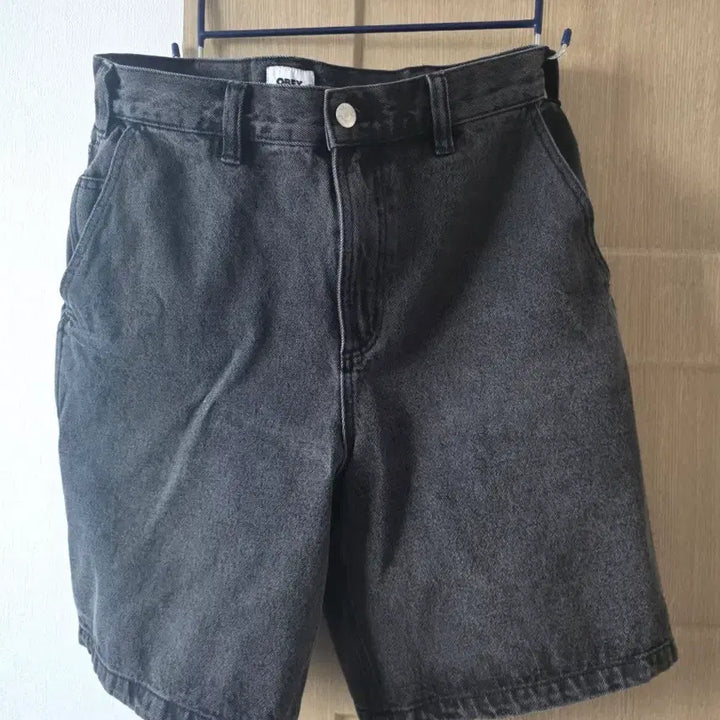 [BUNJANG] IAB X OBEIT Short Pants Size 32 / 아이앱 X 오베이 숏팬츠 32 사이즈