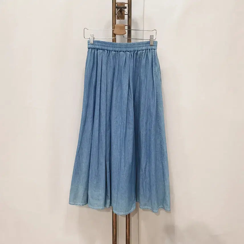 [BUNJANG] G-Cut Button Detail Denim Long Skirt Size 55 / (kk69628)지컷 버튼 디테일 데님 롱 스커트 55