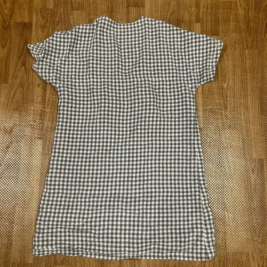 [BUNJANG] Vintage Check V-Neck Short Sleeve Blouse / 빈티지 체크 브이넥 반팔 블라우스
